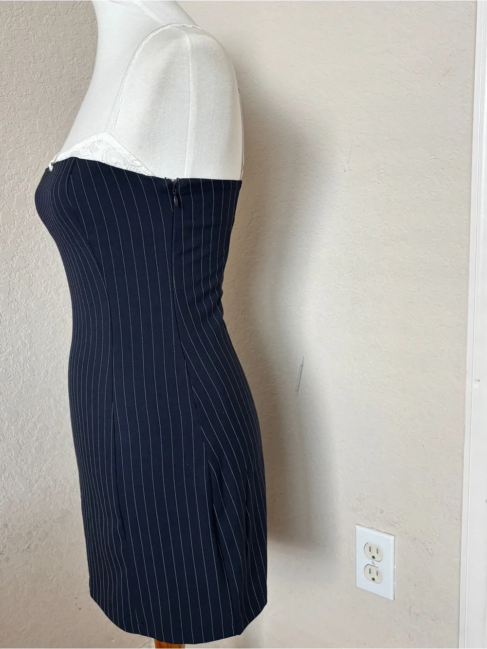 edikted pinstripe bra detail mini dress Edikted Pinstripe Lace Bralette Detail Navy Sexy Mini Dress Size Small  boatswainllc.com